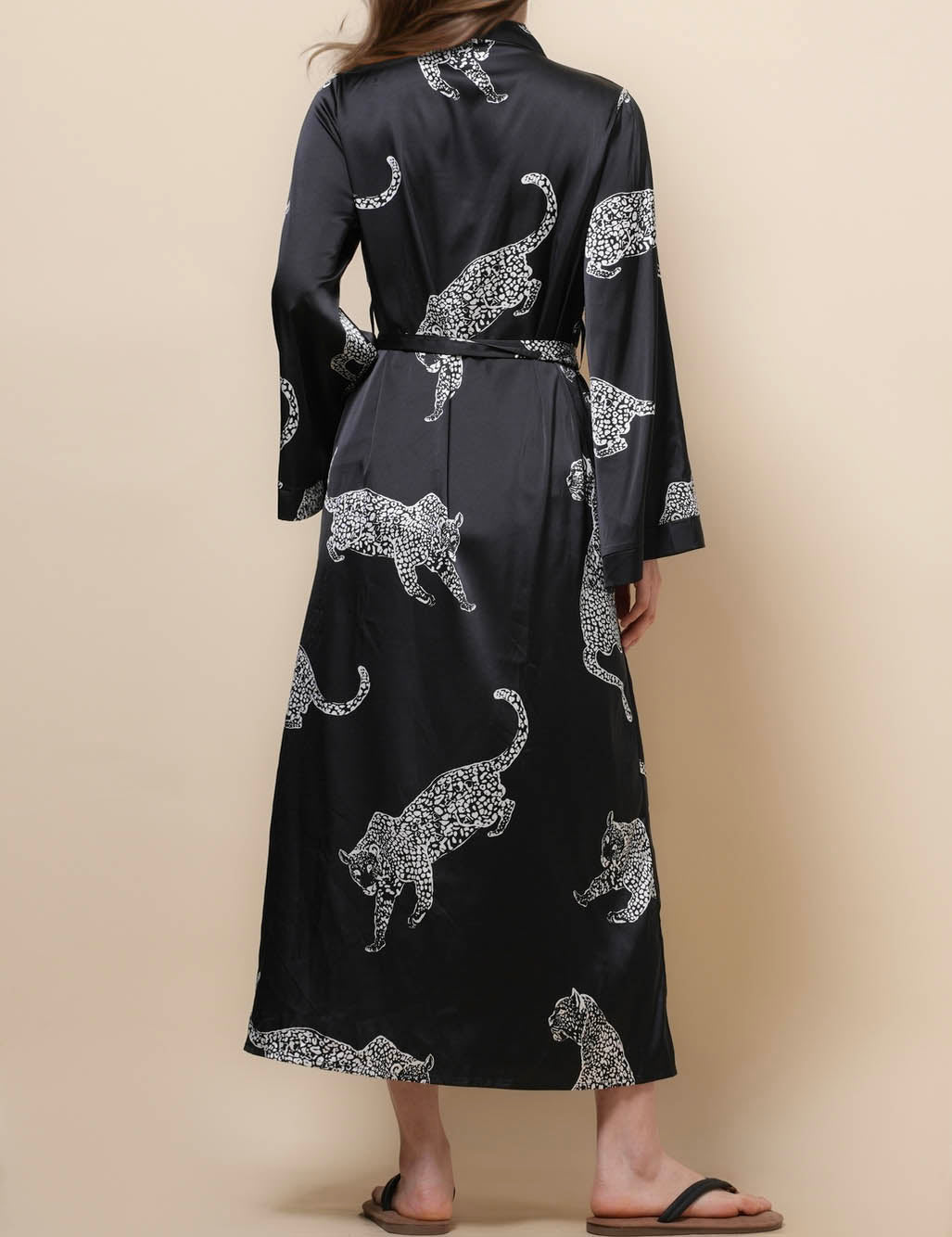 Ladies V-Neck Long Sleeves Waist Tie Pajama Robe SKRB50501