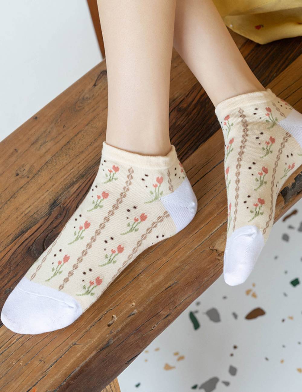 Ladies Floral Knit Boat Socks SKAS50024