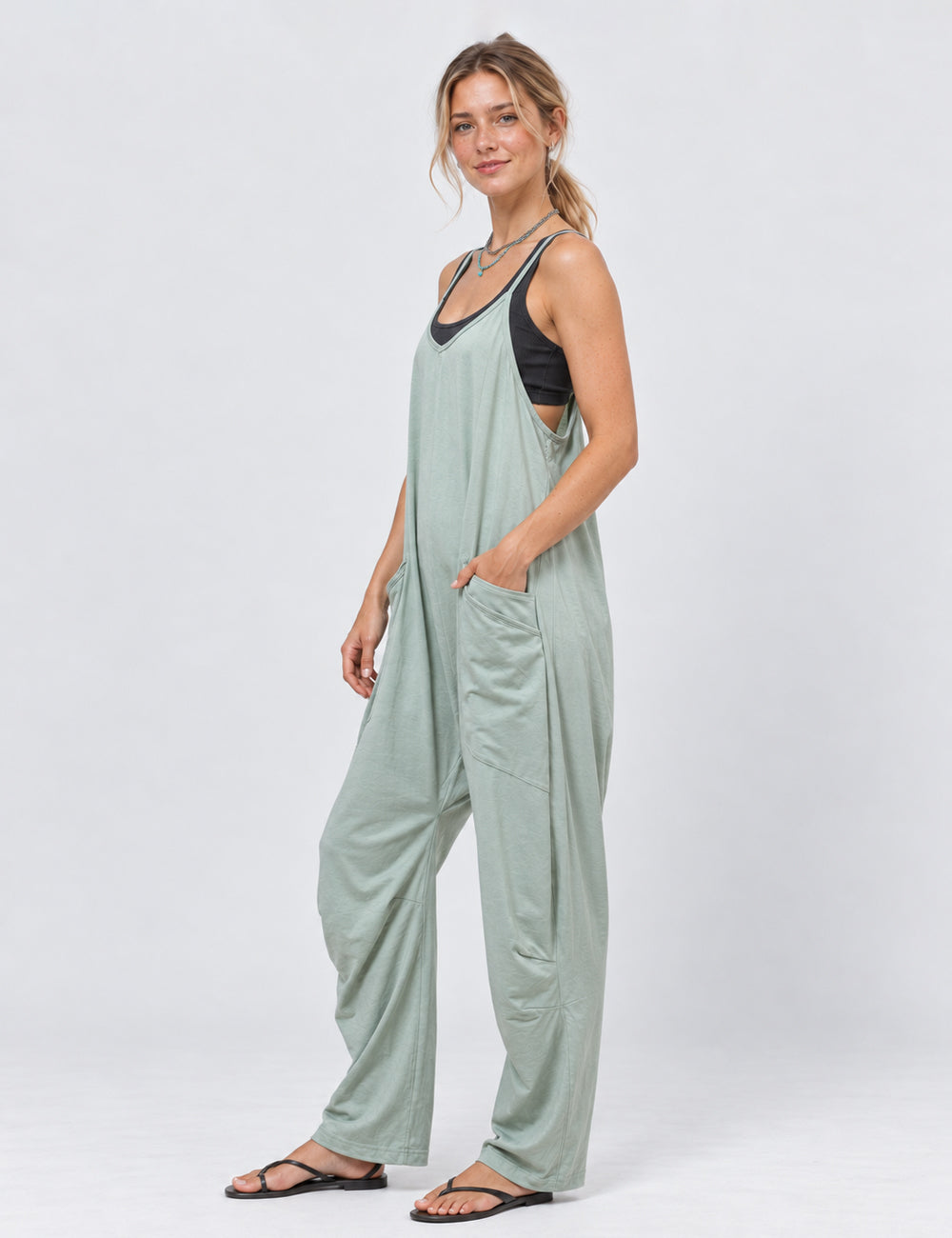 Ladies Relaxed Fit V-Neck Spaghetti Strap Vacation Jumpsuit