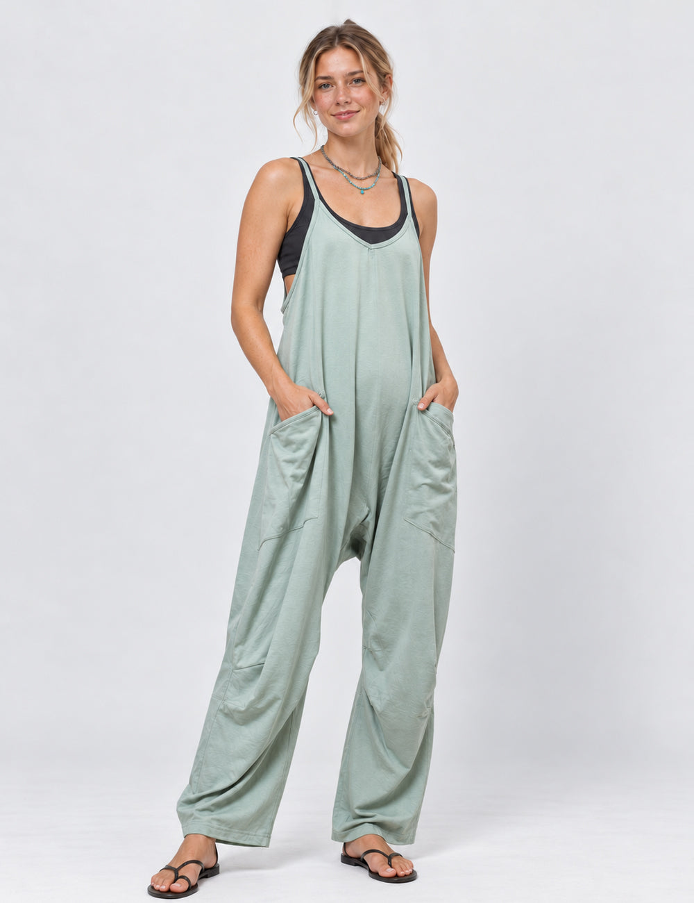 Ladies Relaxed Fit V-Neck Spaghetti Strap Vacation Jumpsuit