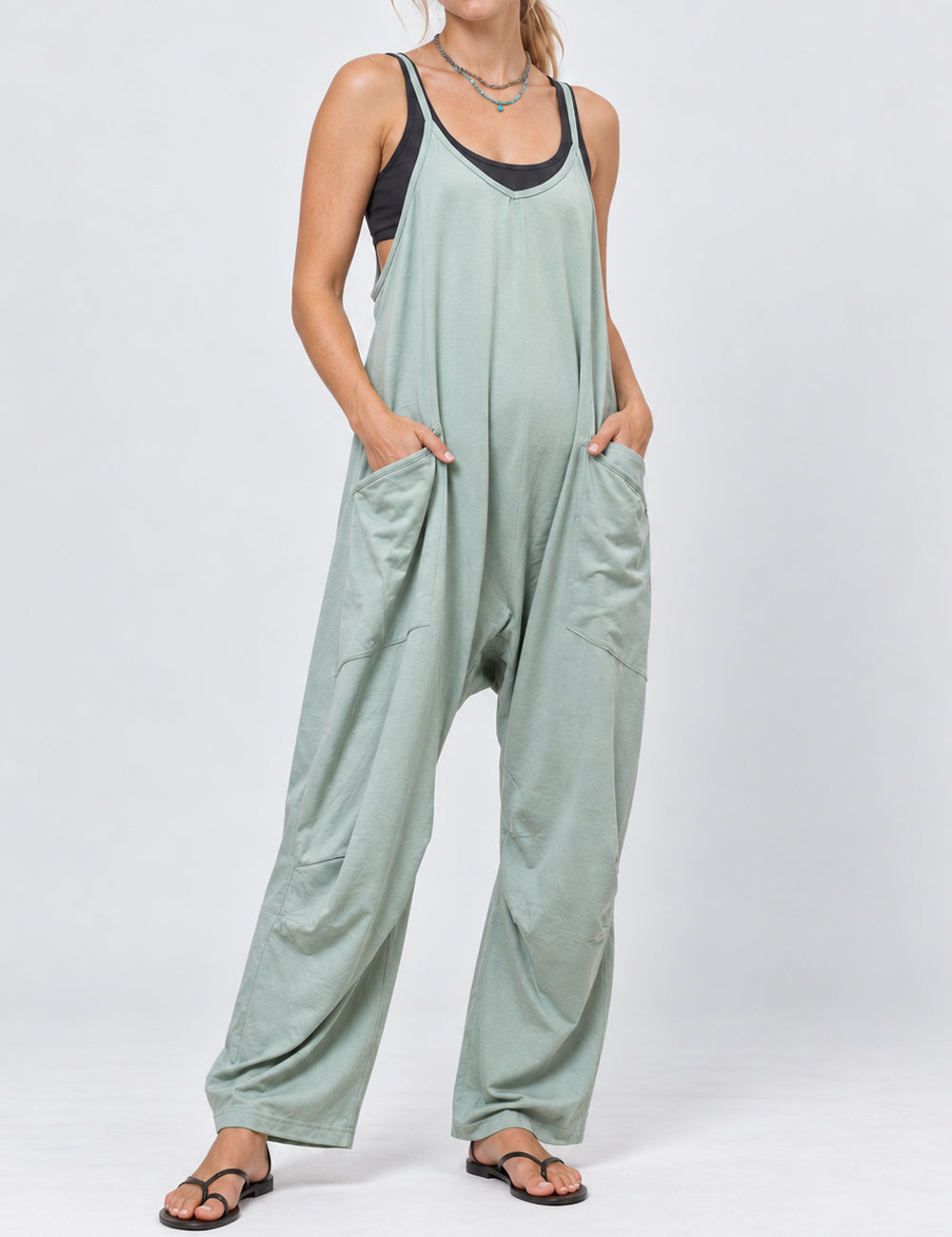 Ladies Relaxed Fit V-Neck Spaghetti Strap Vacation Jumpsuit