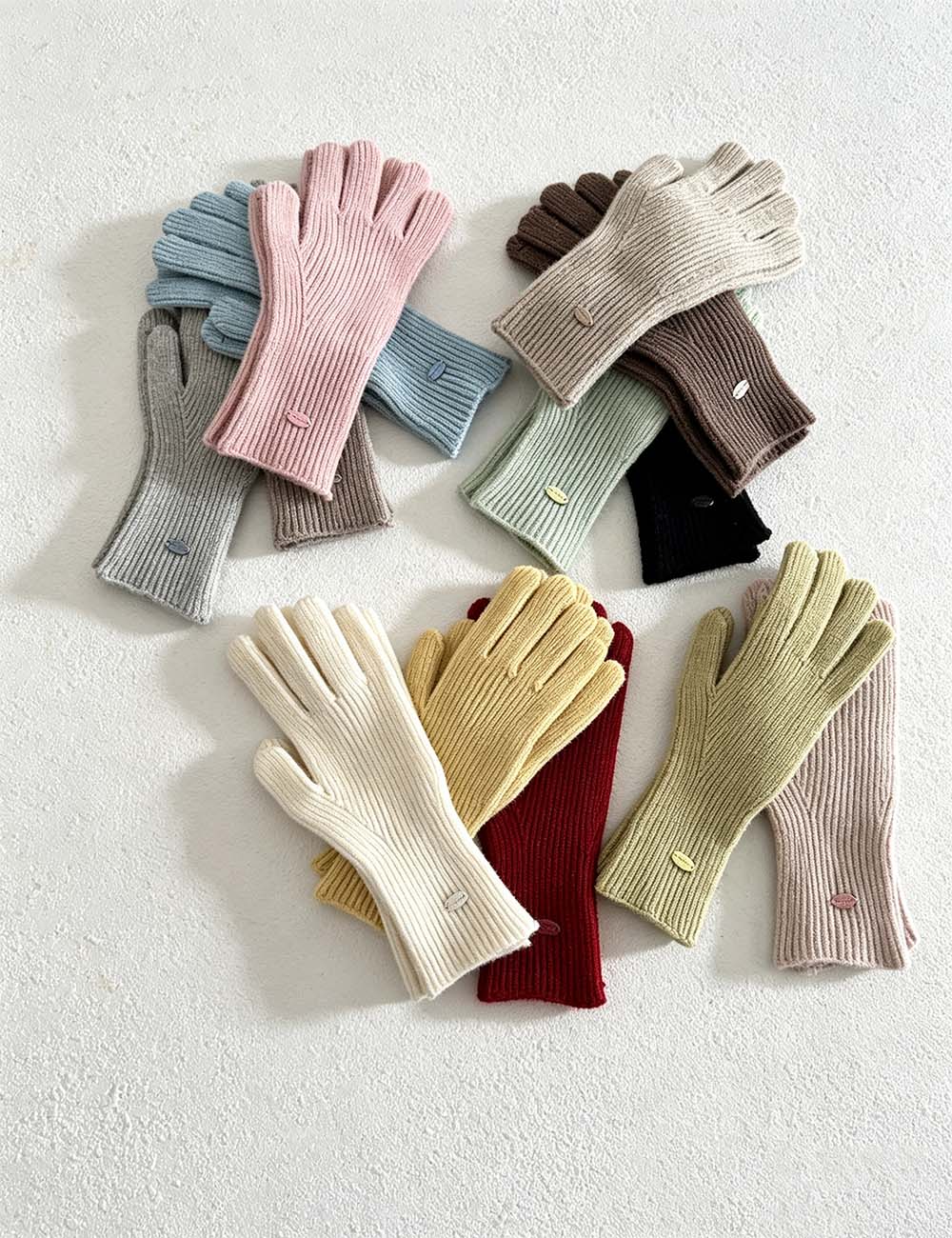 Ladies Minimalist Ribbed Knit Full Finger Gloves