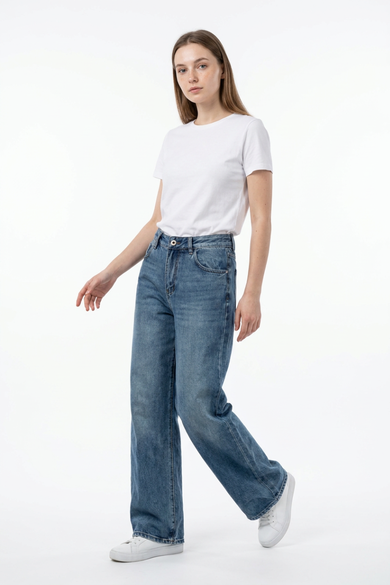 Women's Vintage Wash High Waist Straight Leg Jeans