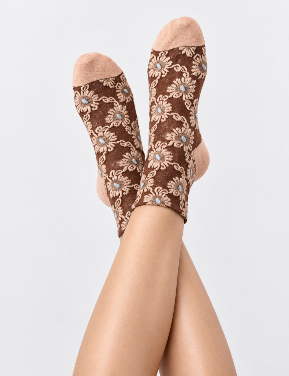 Ladies Sweet Floral Jacquard Ankle Socks