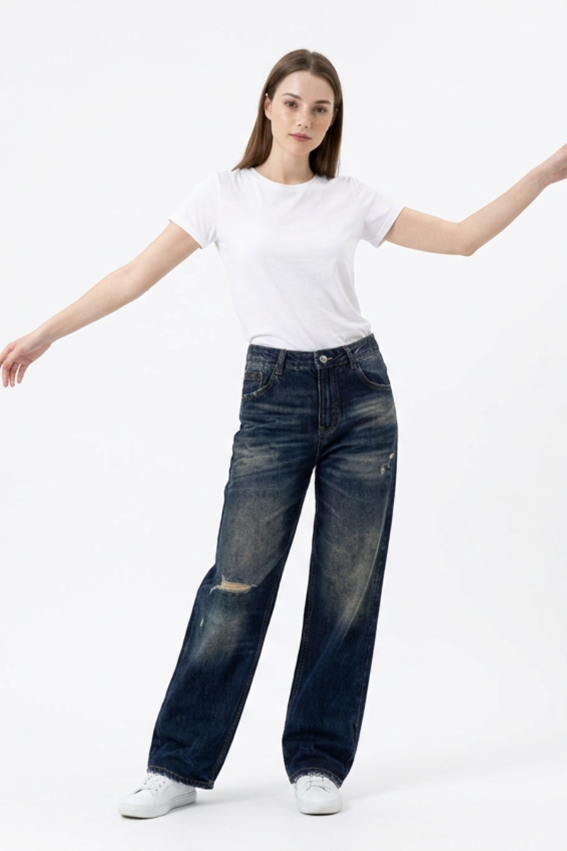 Women's Vintage Washed Distressed Straight-Leg Jeans