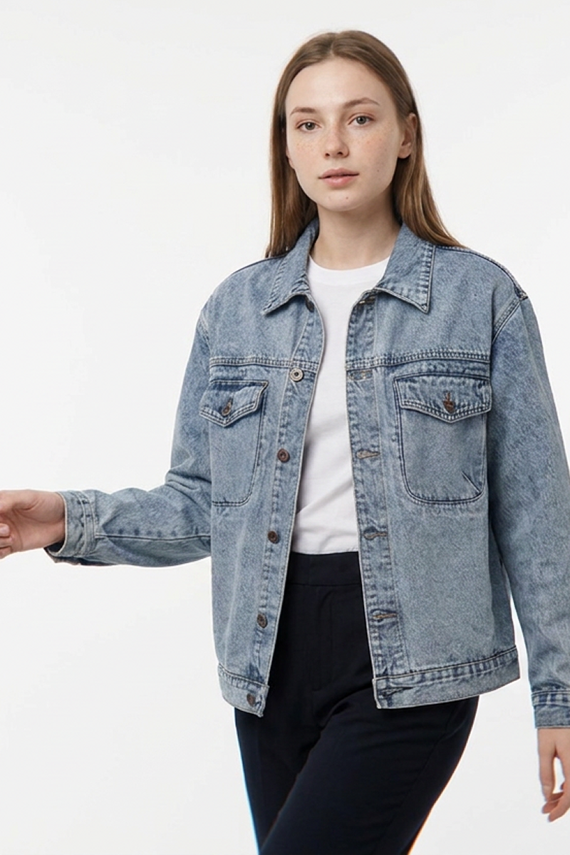 Women's Button-Front Relaxed Classic Denim Jacket