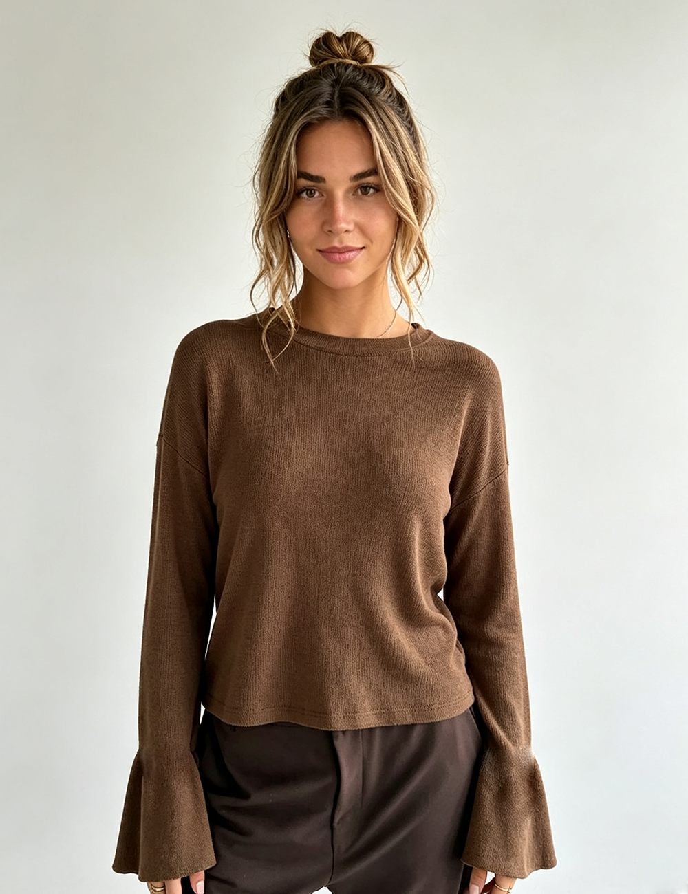 Ladies Casual Solid Round Neck Flare Sleeves Top