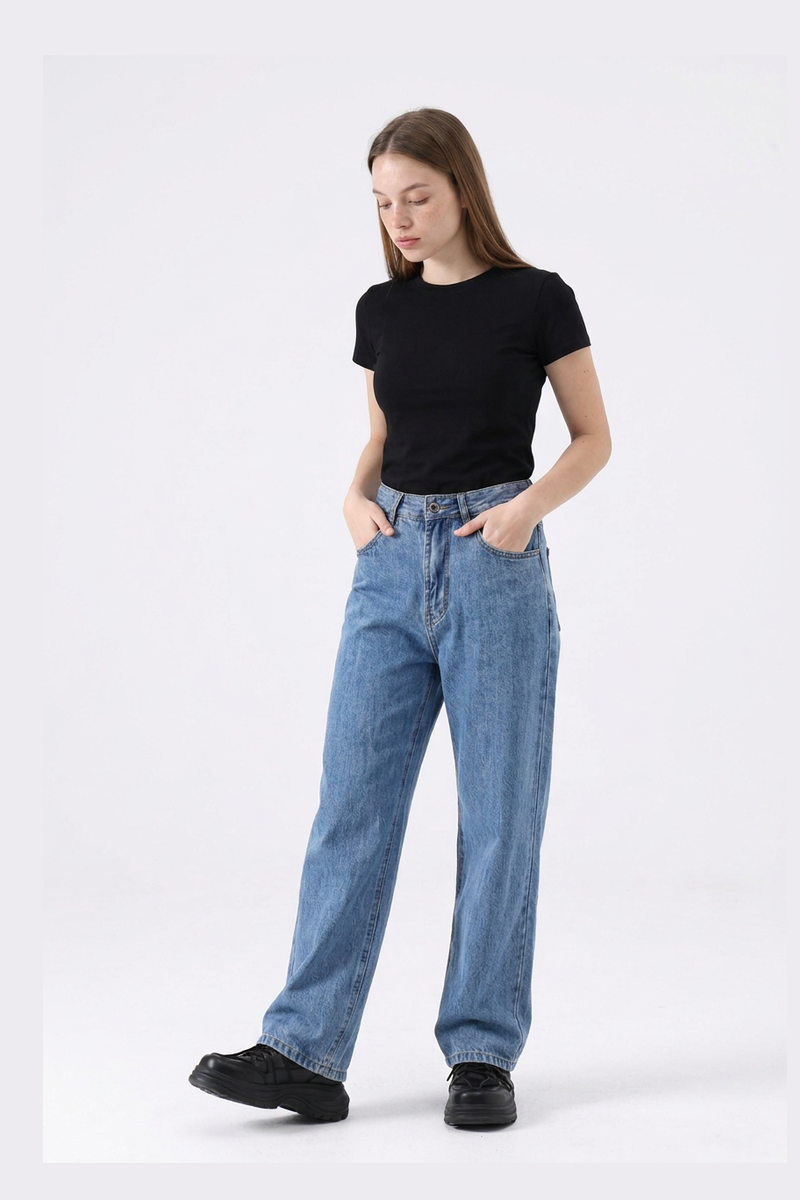 Women's Classic Wash High Waist Straight Leg Jeans