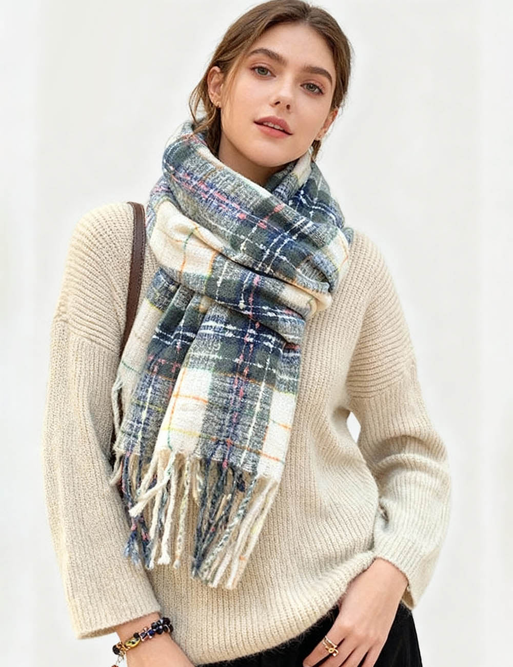 Ladies Christmas Plaid Fringe Oblong Knit Scarf