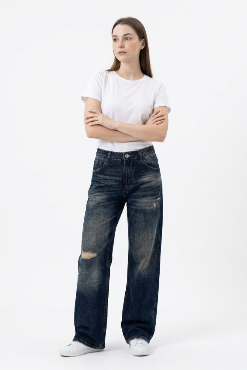 Women's Vintage Washed Distressed Straight-Leg Jeans