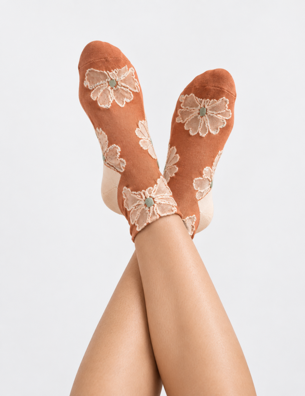 Ladies Sweet Floral Jacquard Ankle Socks