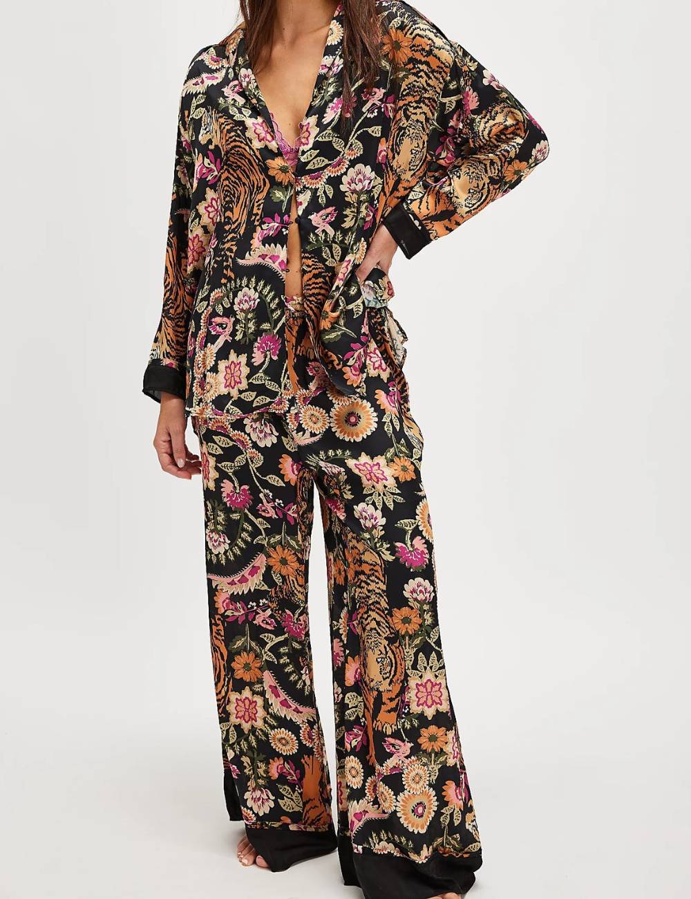 Ladies V-Neck Floral Print Top & Pants Set SKST51306
