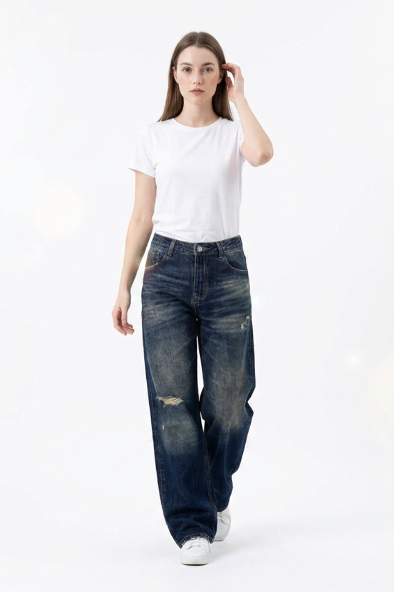 Women's Vintage Washed Distressed Straight-Leg Jeans