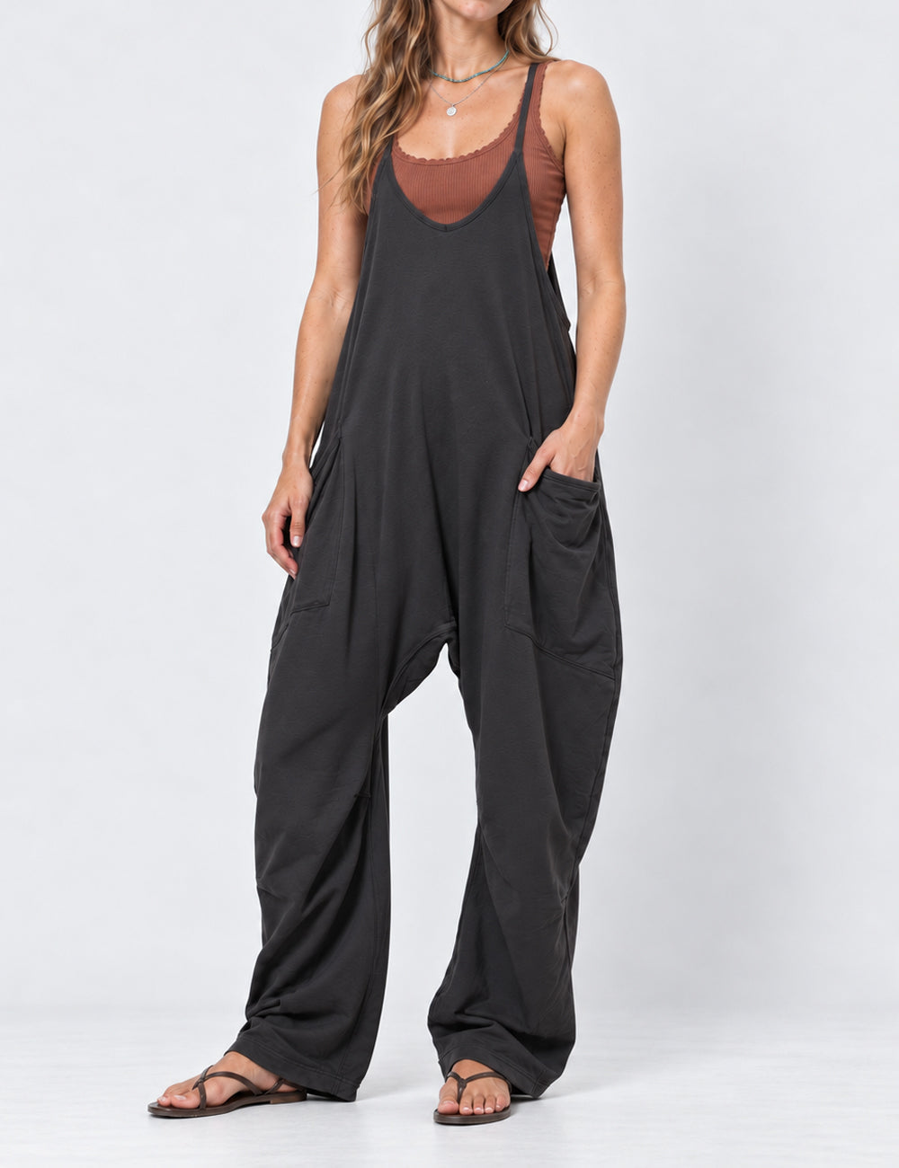 Ladies Relaxed Fit V-Neck Spaghetti Strap Vacation Jumpsuit
