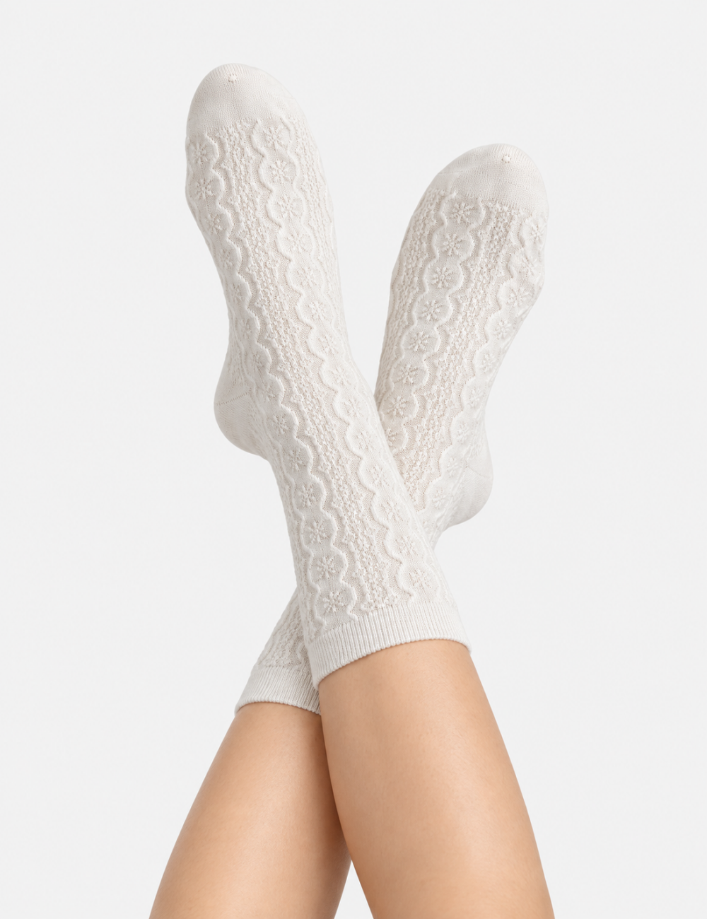 Ladies White Ruffle Cuff Pattern Mid Calf Socks