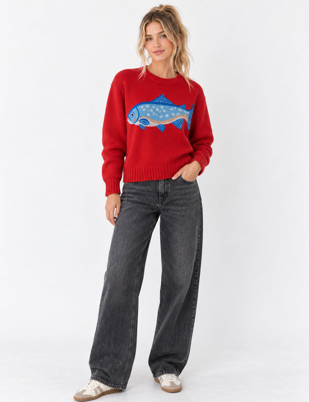 Ladies Fish Jacquard Crew Neck Cropped Knit Sweater