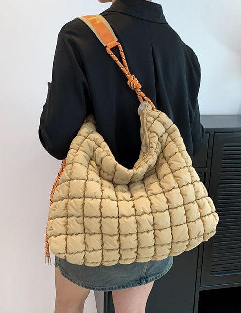 Ladies Puff Looking Padded Shoulder Bag SKAB4135