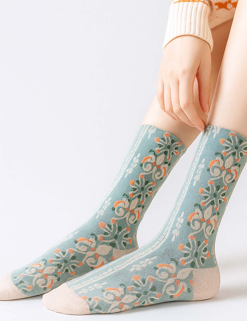 Ladies Vintage Floral Jacquard Mid Calf Socks