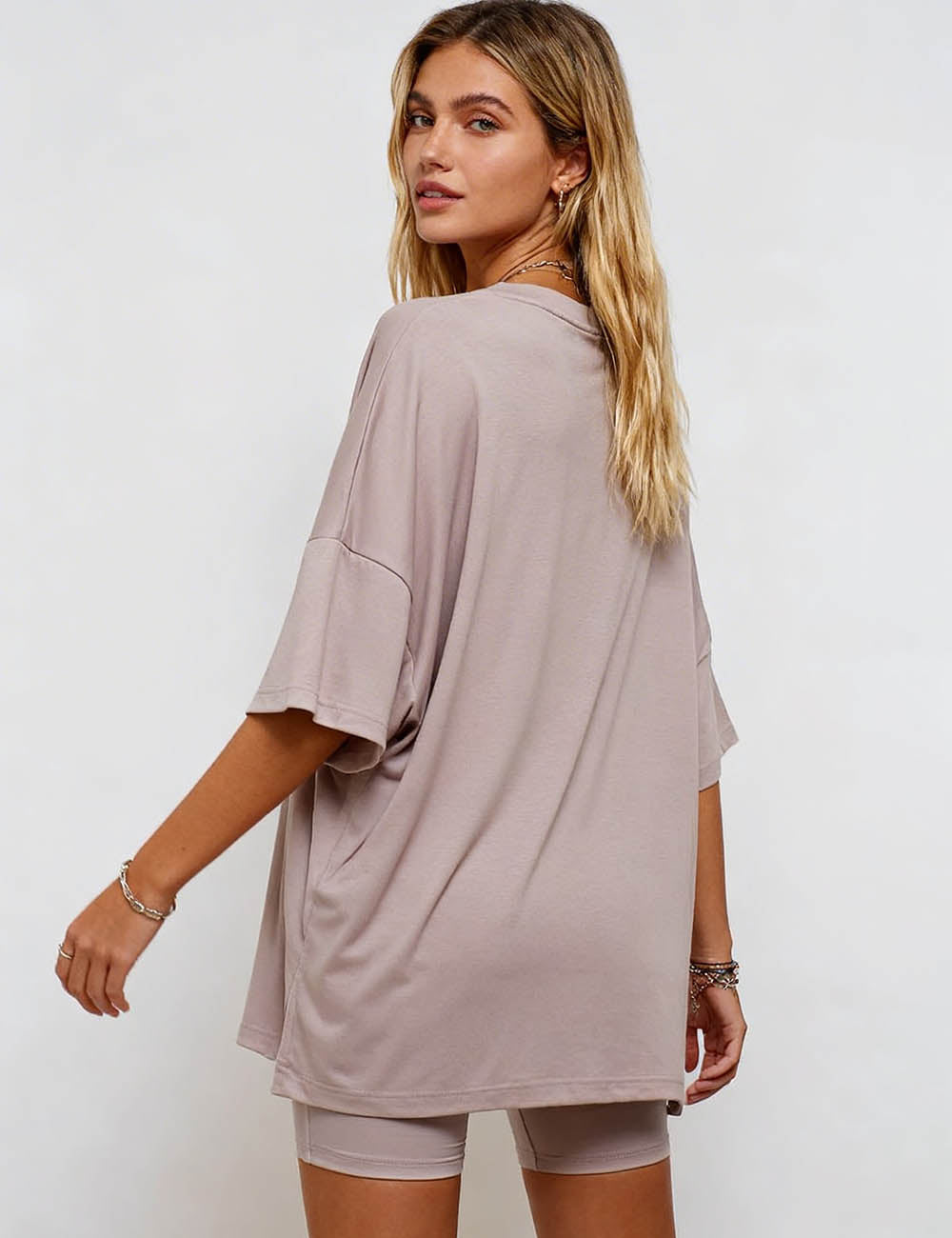 Ladies Solid Loungewear Outfits Loose Top & Slim Shorts Set