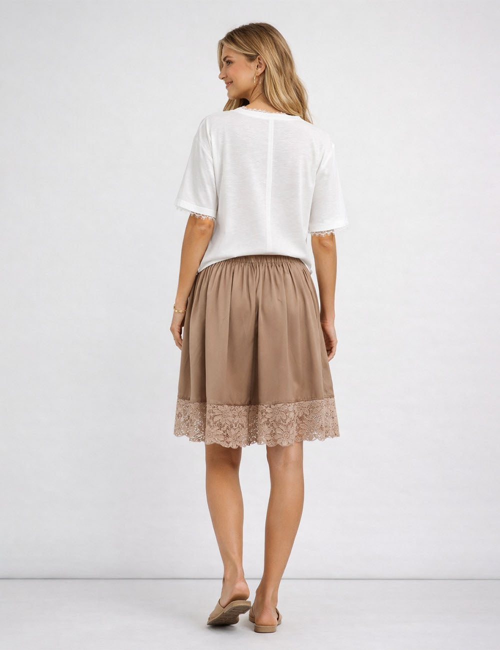 Ladies Chic Lace Trim Solid Color V-Neck Short Sleeves T-Shirt