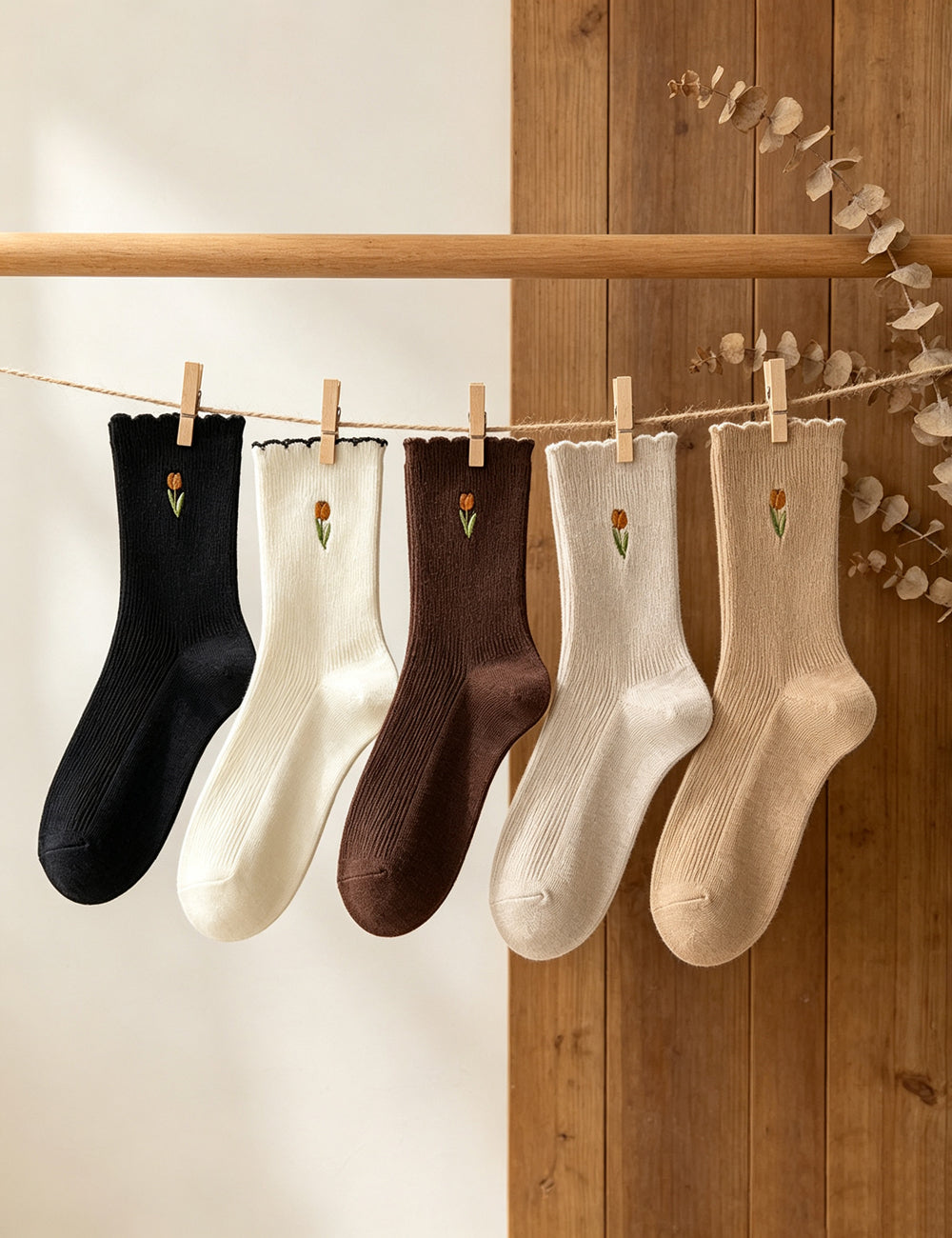Ladies Sweet Tulip Embroidery Ruffle Edge Crew Socks