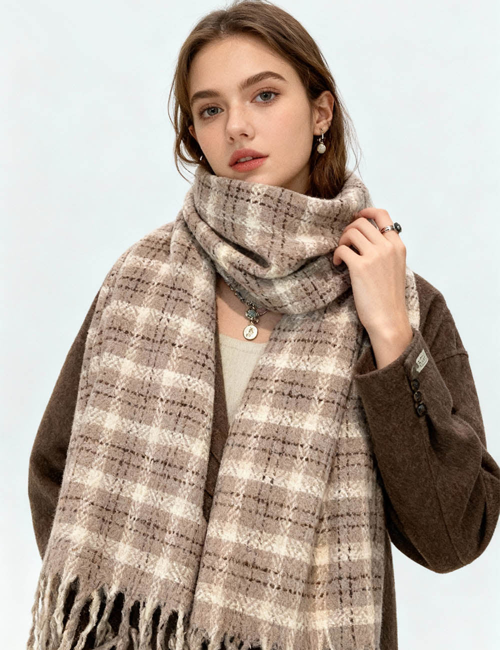 Ladies Christmas Vintage Plaid Tassel Holiday Knit Scarf