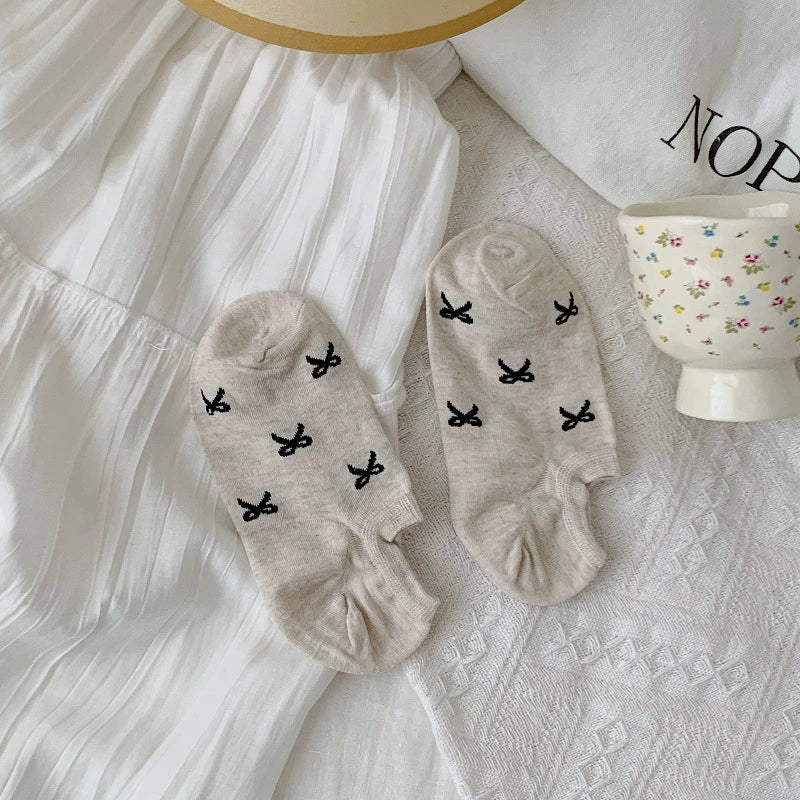Ladies Tiny Bow Knit Everyday Boat Socks SKAS50001