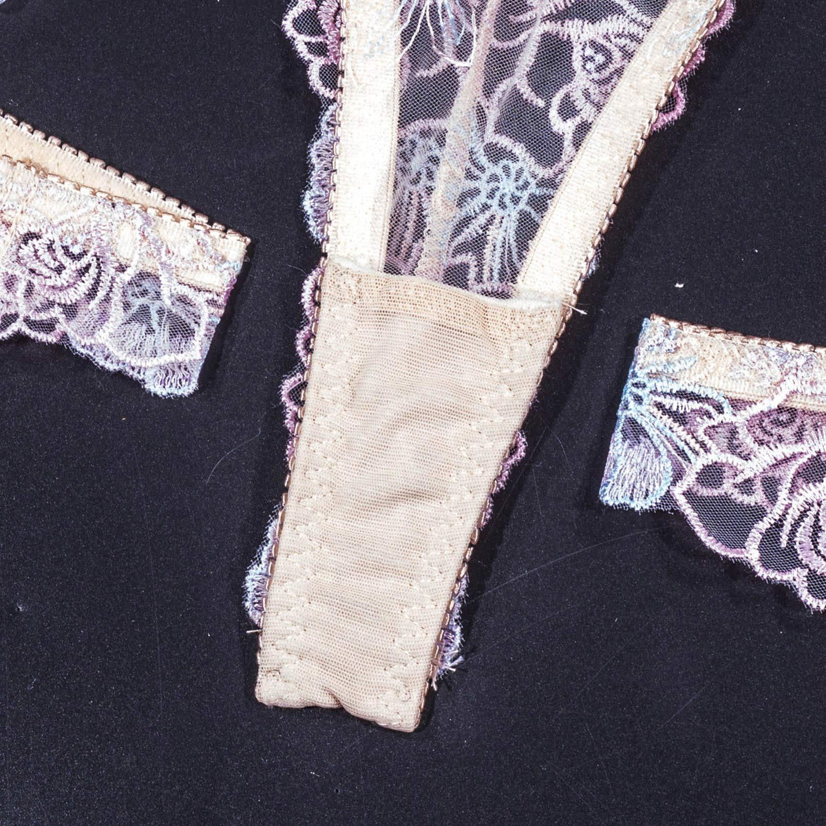 Ladies Floral Embroidery 3PCS Lingerie Set SKLG4102