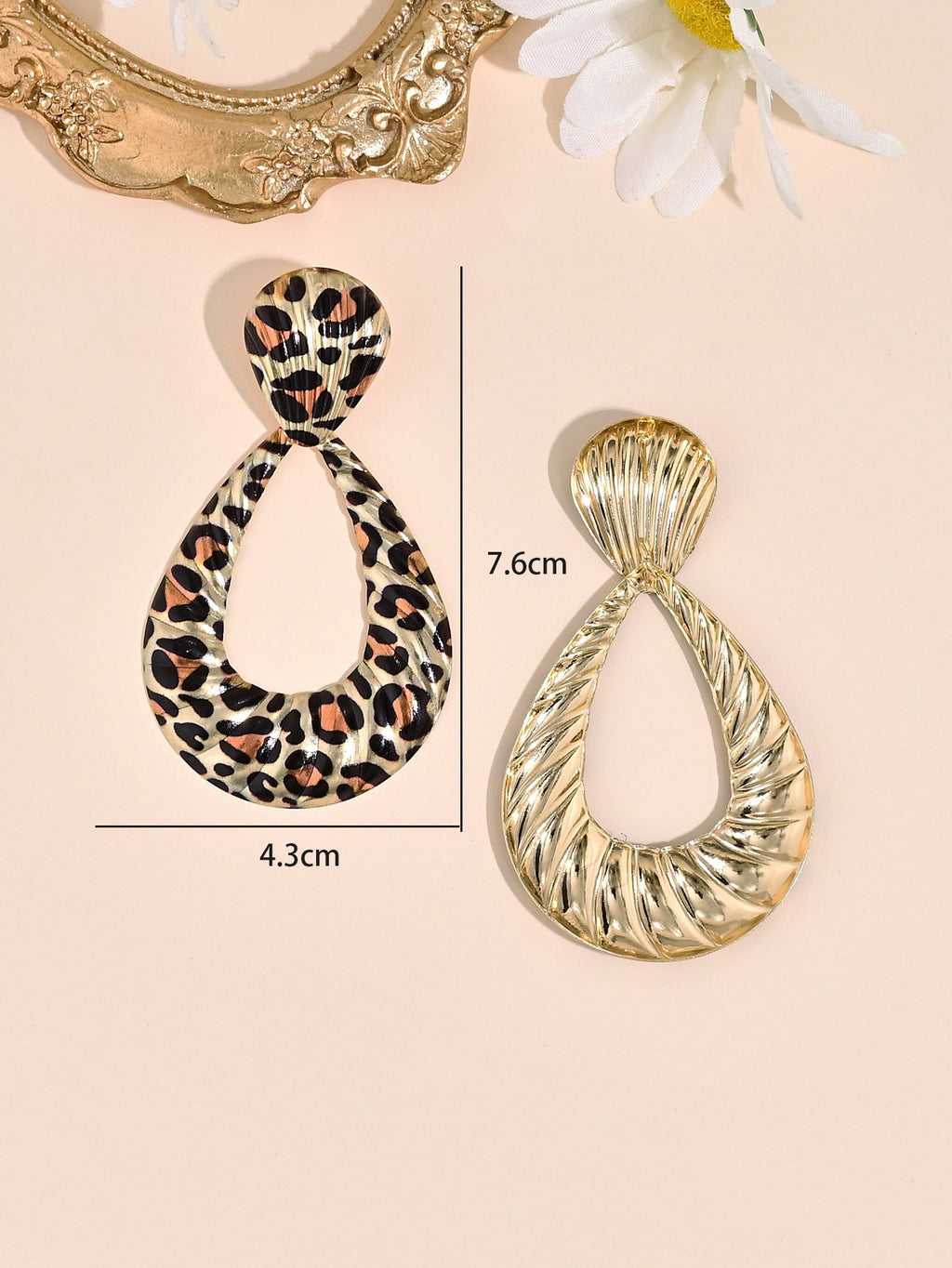 Ladies Leopard Water Dropped Pandent Earrings SKAJ4225