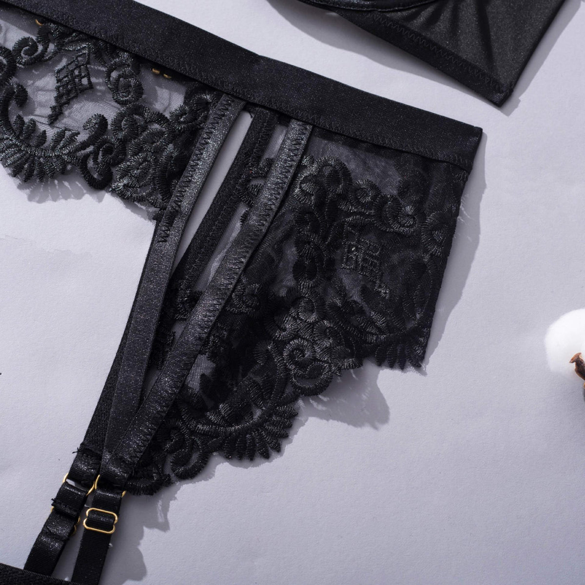 Ladies Floral Embroidery 3PCS Lingerie Set SKLG4156