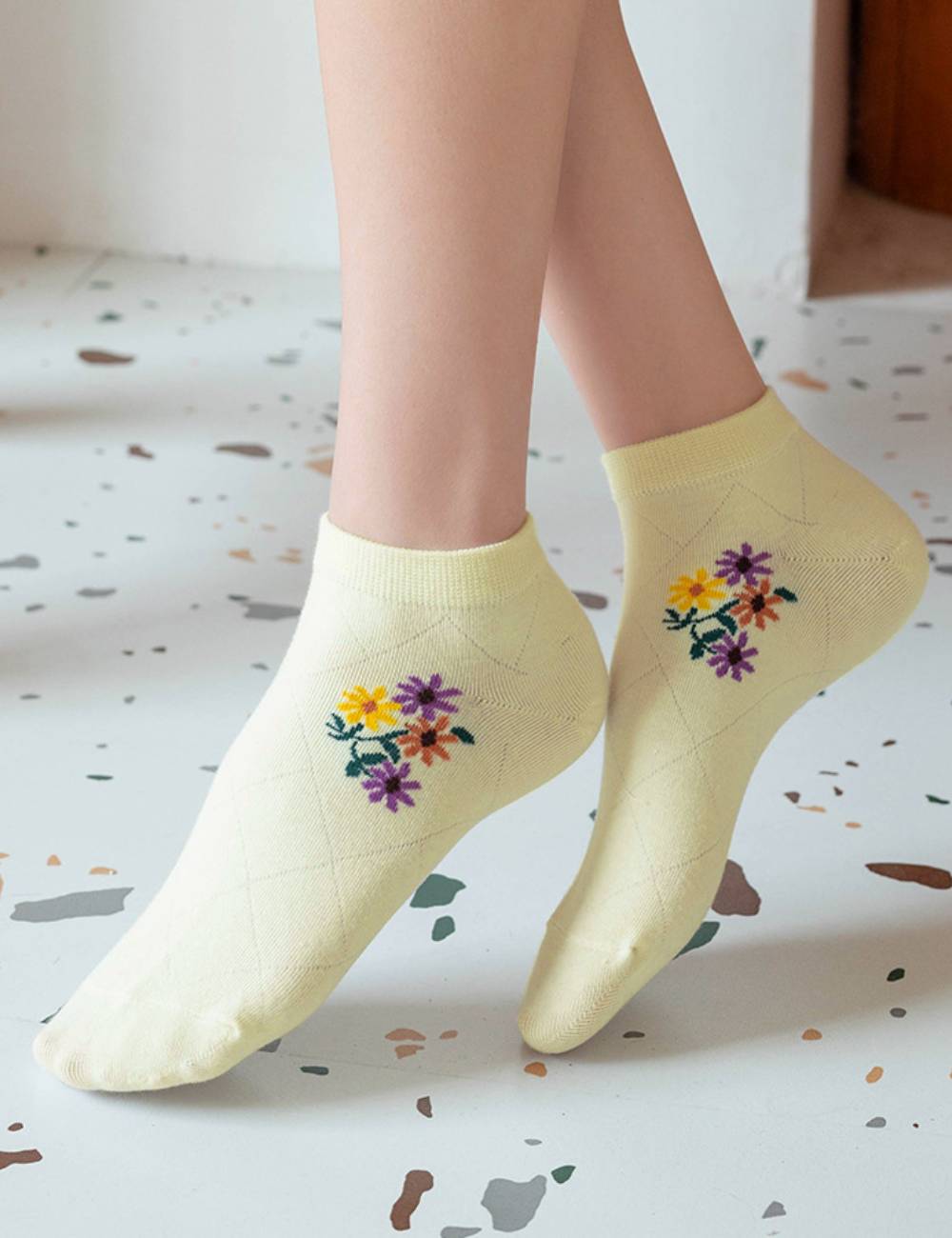 Ladies Floral Knit Boat Socks SKAS50024