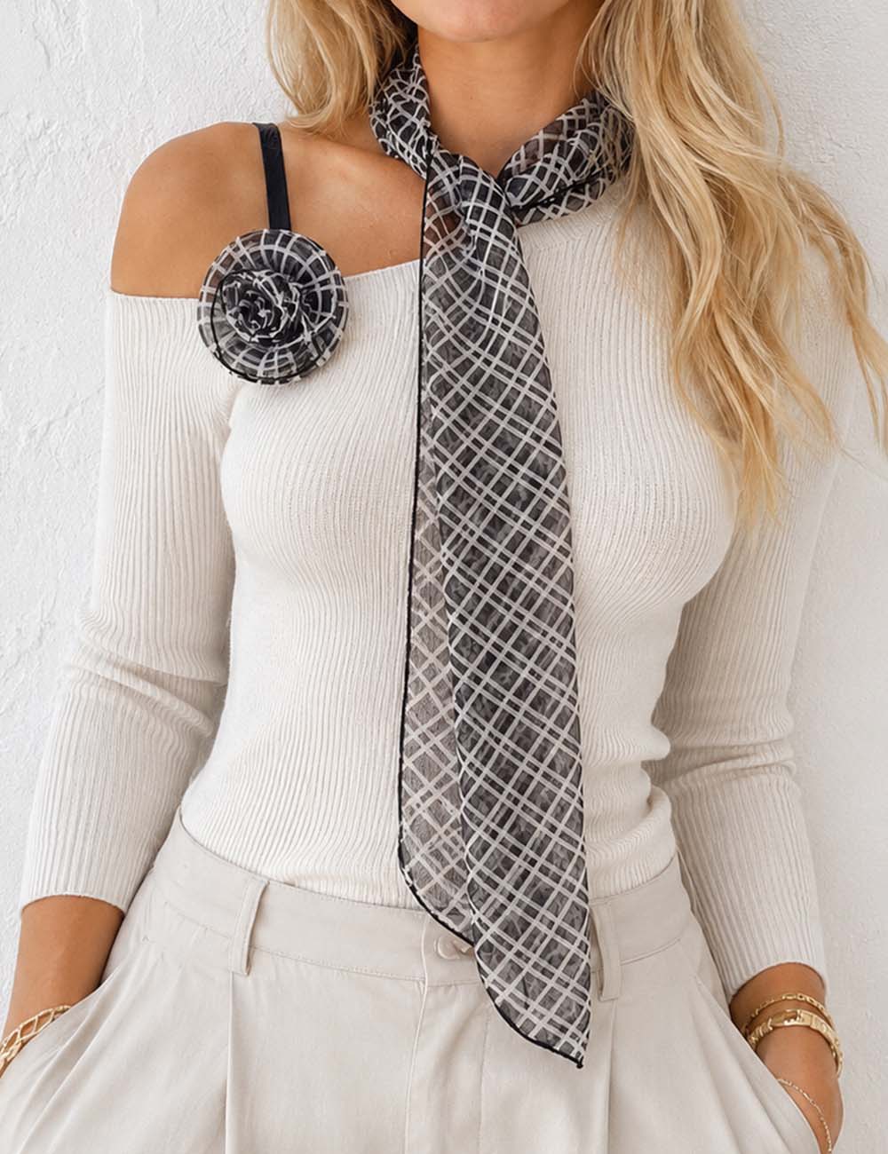 Ladies Plaid Detachable 3D Floral Chiffon Neck Scarf