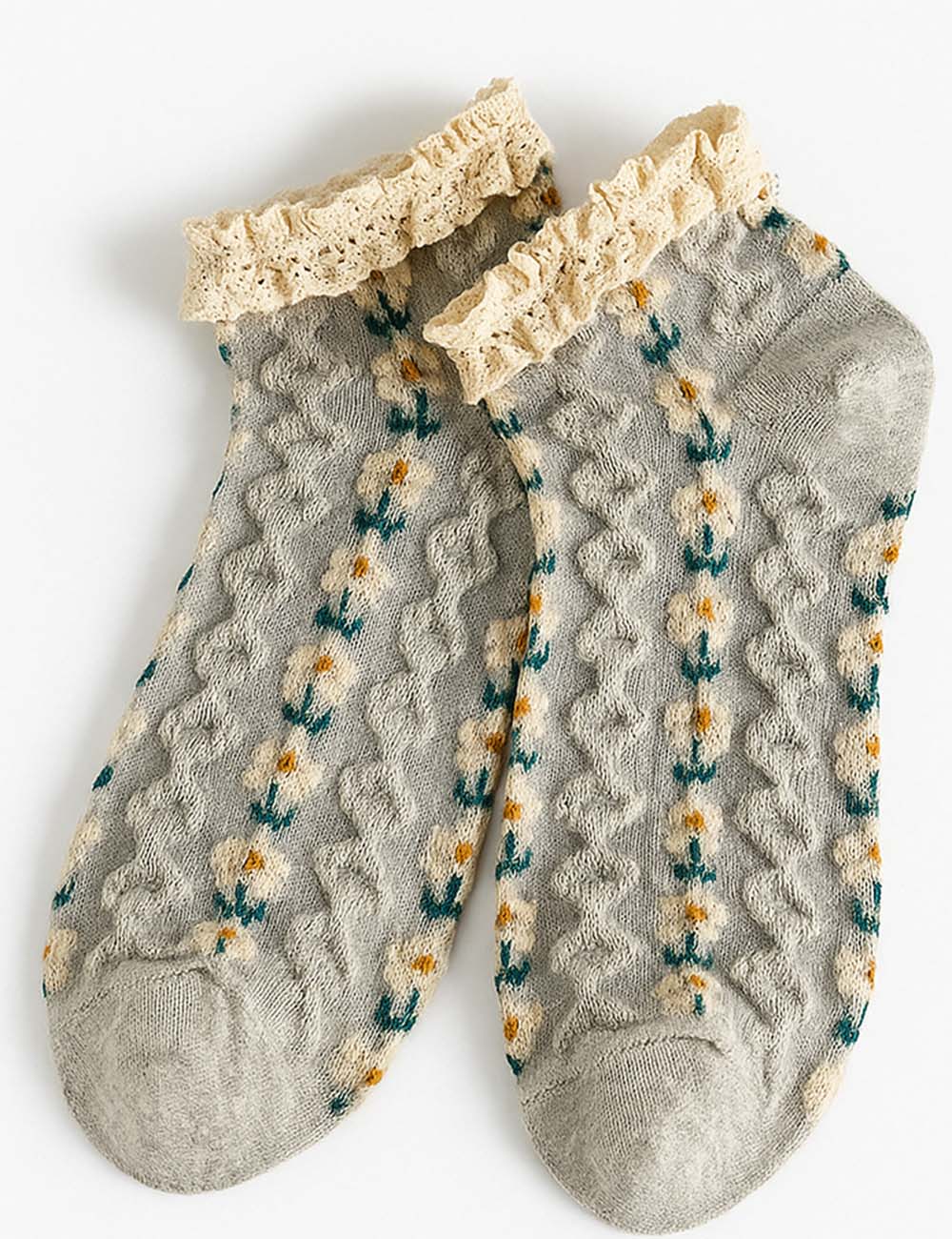 Ladies Floral Embroidery Ruffled Trim Knit Ankle Socks