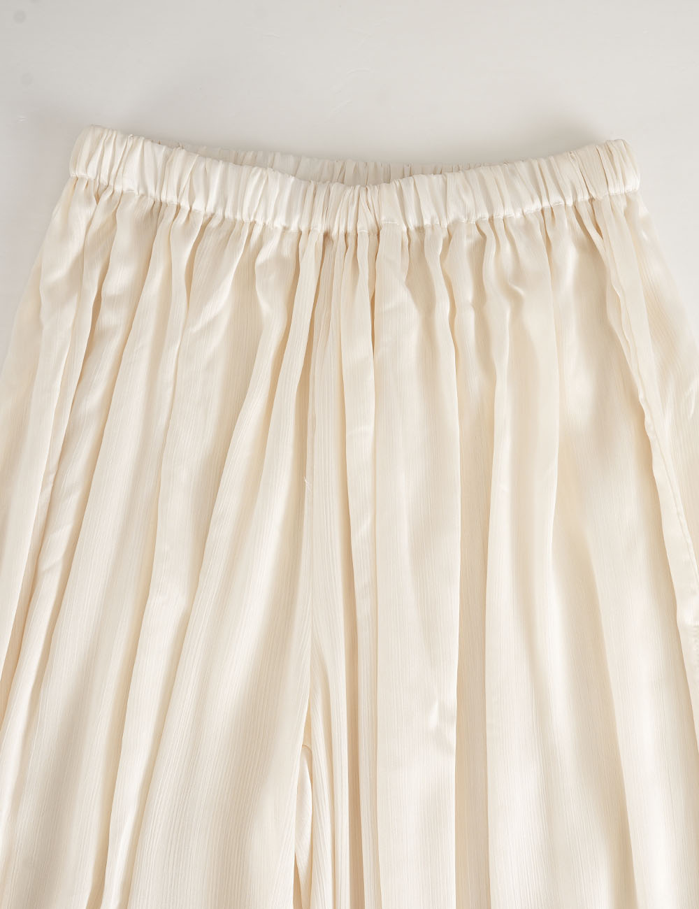 Ladies Solid Color Ruffle Hem Balloon Pants