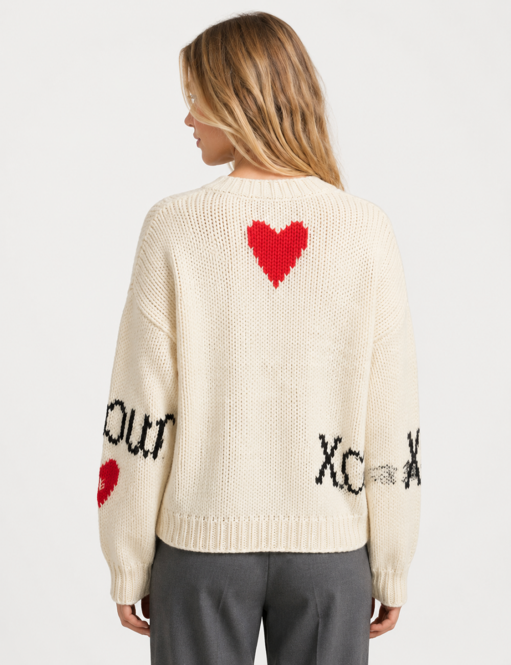 Ladies Love Heart Pattern Crew Neck Knit Sweater