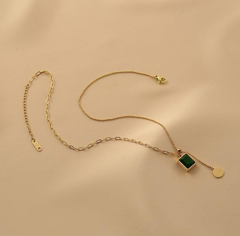 Ladies Circle Disc and Black Square Pendent Necklace SKAJ007