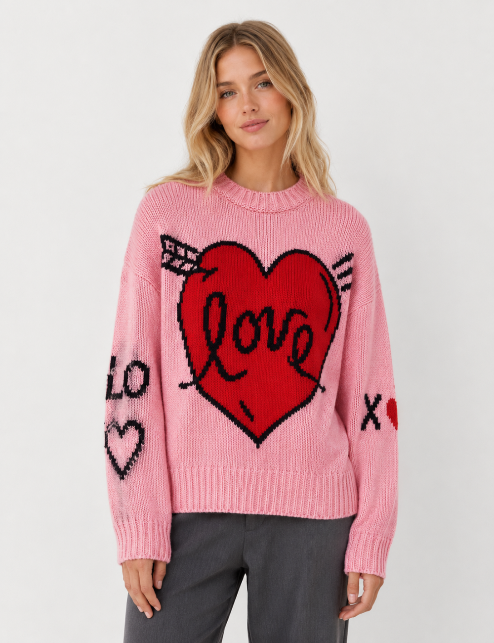 Ladies Love Heart Pattern Crew Neck Knit Sweater