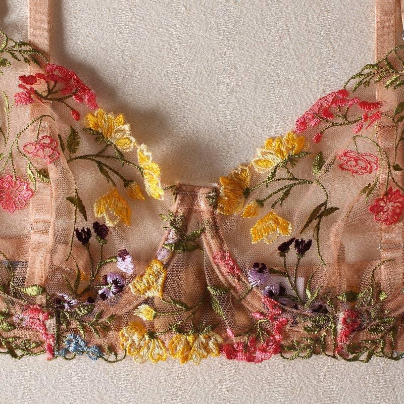 Sexy Ladies Floral Embroidery Lingerie Set