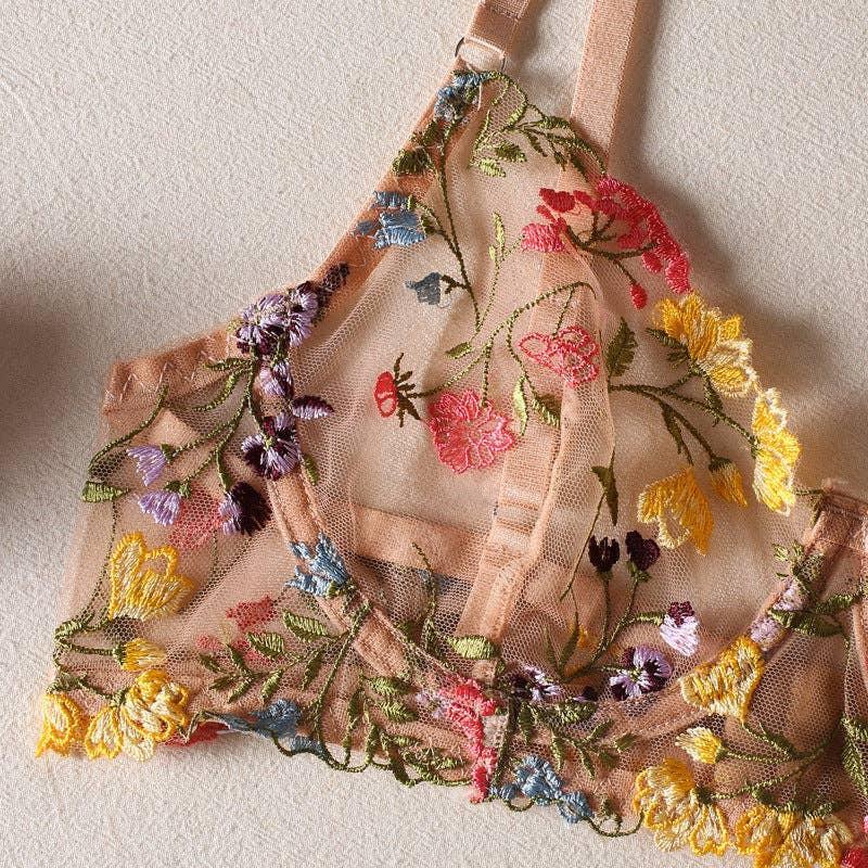 Sexy Ladies Floral Embroidery Lingerie Set