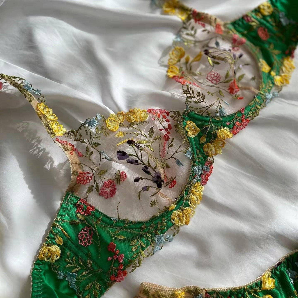 Sexy Ladies Floral Embroidery Lingerie Set